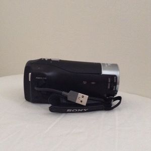 Sony HDR-CX240 handycam